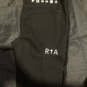 RTA JEANS SIZE 36